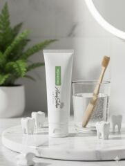 Doğal İçerikli Diş Macunu 100 ml