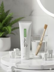 Doğal İçerikli Diş Macunu 100 ml