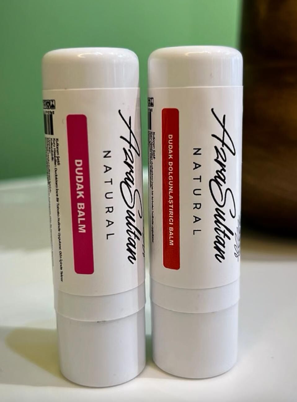 DUDAK BALMI (ÇİLEKLİ)